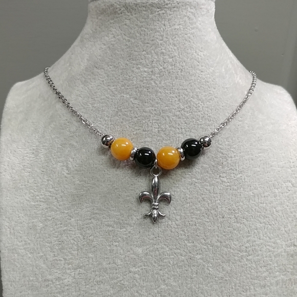 Fleur De Lis Onyx Jade Bead Necklace Natural Gemstone Louisiana Black & Gold - Picture 3 of 11